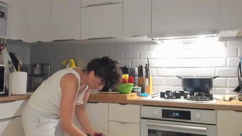 Snapshot of inakush chatting on 10-02-25, 07:10 Ina Kush online show from 10-02-25, 07:10