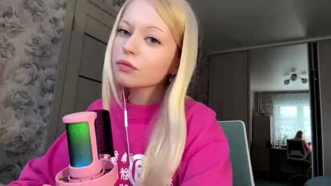 Snapshot of inamillsap chatting on 03-04-26, 01:39 Lola online show from 03-04-26, 01:39