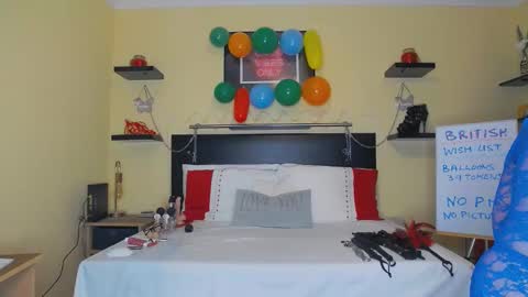 inannalove online show from 02-08-25, 07:27