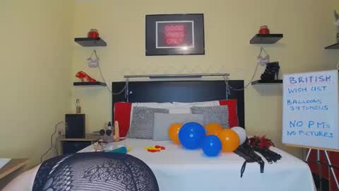 inannalove online show from 02-25-25, 08:19