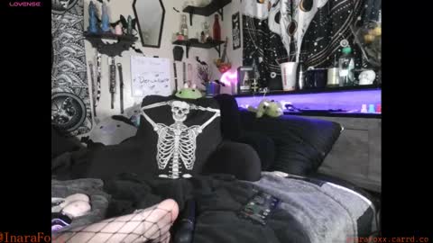 Snapshot of inarafoxxx chatting on 02-28-25, 02:09 Inarafoxx online show from 02-28-25, 02:09