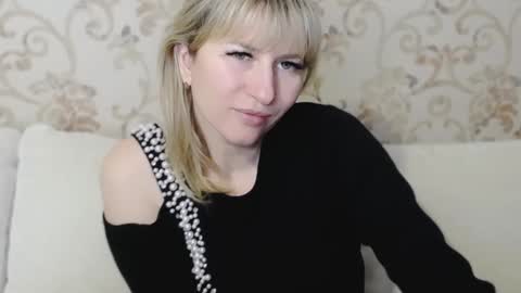 incredible_ariela online show from 01-28-25, 02:31