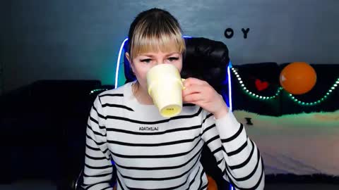 incredible_ariela online show from 03-07-25, 10:35