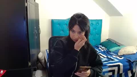 incubus_couple1 online show from 12-24-24, 10:33