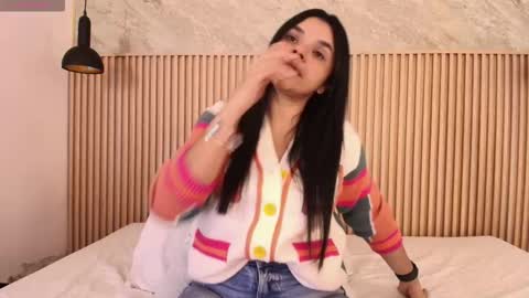 Indi Catalina online show from 12-20-25, 12:34