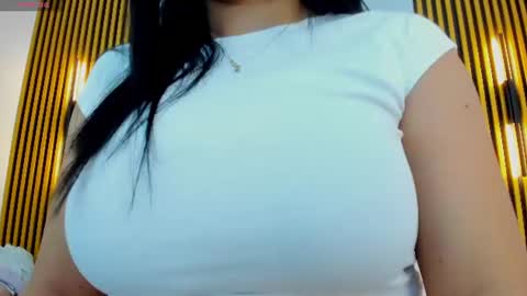 Snapshot of indi_catalina chatting on 06-20-26, 03:04 Indi Catalina online show from 06-20-26, 03:04