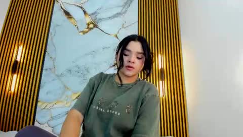 Snapshot of indi_catalina chatting on 06-30-26, 02:45 Indi Catalina online show from 06-30-26, 02:45