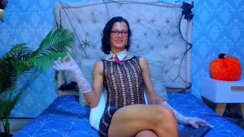 Snapshot of indi_rave chatting on 11-01-25, 02:46 INDI online show from 11-01-25, 02:46