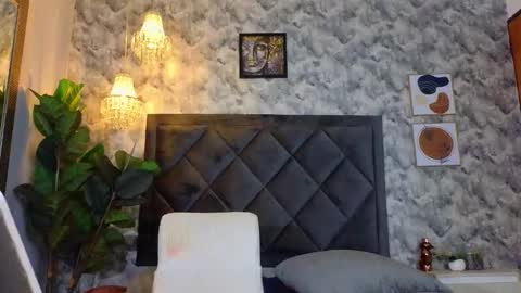 Snapshot of indi_rave chatting on 11-14-25, 01:54 INDI online show from 11-14-25, 01:54