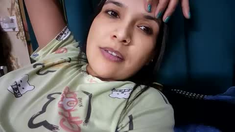 Snapshot of indian_meenakshi_69 chatting on 05-14-26, 11:22 priya online show from 05-14-26, 11:22