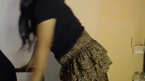 Nia online show from 09-26-25, 07:51