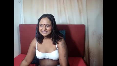 Snapshot of indian_sunshine chatting on 04-27-26, 06:00 indian_sunshine online show from 04-27-26, 06:00