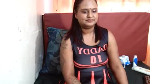 Snapshot of indian_sunshine chatting on 06-12-26, 06:12 indian_sunshine online show from 06-12-26, 06:12
