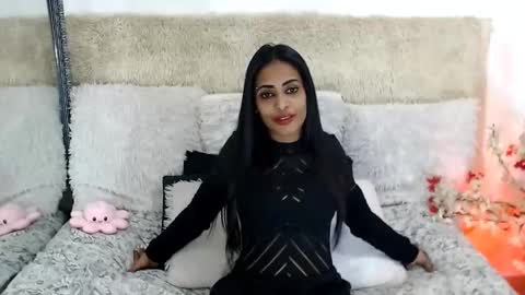 Snapshot of indian_swaggerliciousx chatting on 09-19-25, 11:49 Jazmin online show from 09-19-25, 11:49