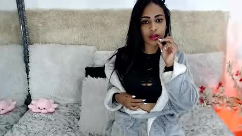 Snapshot of indian_swaggerliciousx chatting on 09-26-25, 01:53 Jazmin online show from 09-26-25, 01:53