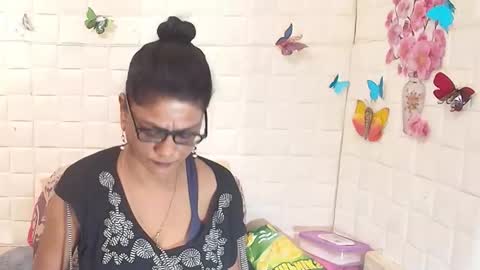 Femiez online show from 11-10-25, 05:28