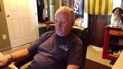 Snapshot of indianapapa chatting on 09-17-25, 01:57 Papa online show from 09-17-25, 01:57