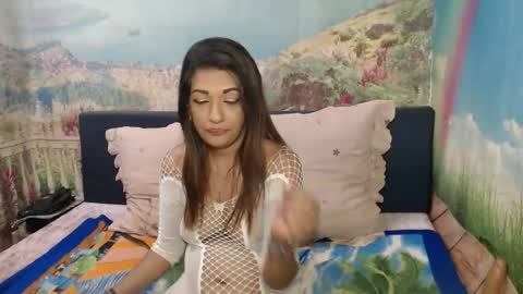 Snapshot of indianaqua23 chatting on 10-04-25, 06:00 Alisha online show from 10-04-25, 06:00