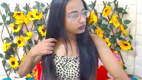 Snapshot of indianbootylicious1 chatting on 12-17-25, 05:24 nala online show from 12-17-25, 05:24