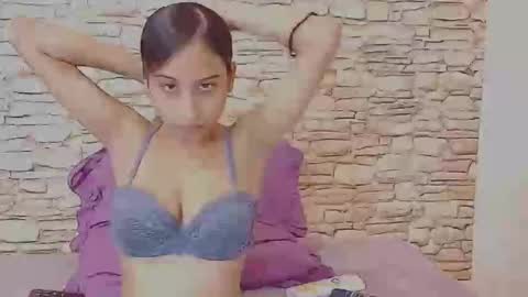 Snapshot of indianbootylicious1 chatting on 04-10-26, 05:23 nala online show from 04-10-26, 05:23