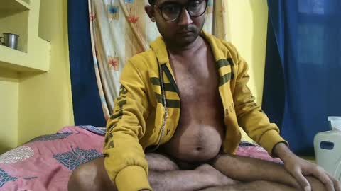 Snapshot of indiancumking chatting on 01-10-25, 10:28 inindiancumking online show from 01-10-25, 10:28