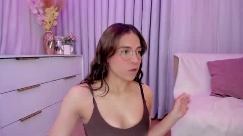 Snapshot of indiancutie_ chatting on 03-30-26, 03:24 MIA online show from 03-30-26, 03:24