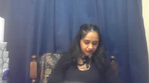 indiancutiexo online show from 11-16-25, 05:18