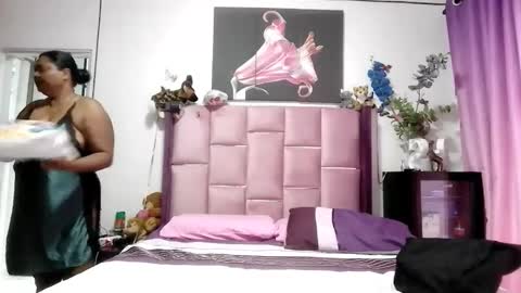 Snapshot of indiandelia chatting on 01-14-26, 03:12 indiandelia online show from 01-14-26, 03:12