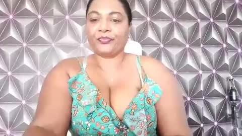 Snapshot of indiandelia chatting on 02-03-26, 05:27 indiandelia online show from 02-03-26, 05:27