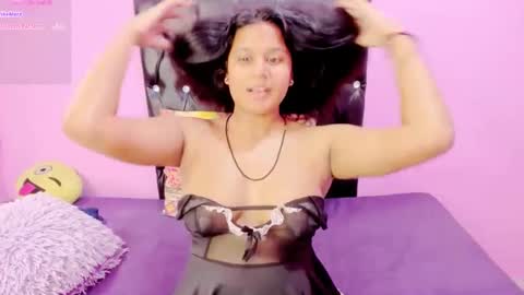 Snapshot of indianflame chatting on 01-03-25, 10:20 PARADISEQUEEN online show from 01-03-25, 10:20