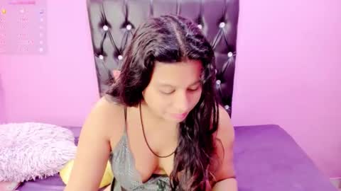 Snapshot of indianflame chatting on 01-23-25, 11:04 PARADISEQUEEN online show from 01-23-25, 11:04