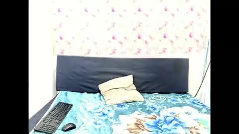 Snapshot of indianmystica694u chatting on 09-17-25, 08:16 indianmystica694u online show from 09-17-25, 08:16