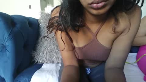 Snapshot of indianpandora chatting on 12-05-25, 06:11 indianpandora online show from 12-05-25, 06:11