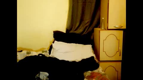 Snapshot of indianpleasures21 chatting on 03-15-26, 05:41 indianpleasures21 online show from 03-15-26, 05:41