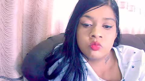 Snapshot of indianpretty07 chatting on 07-25-26, 08:23 indianpretty07 online show from 07-25-26, 08:23