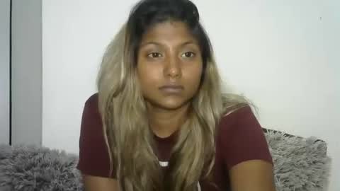 indianqtpie6 online show from 09-19-25, 06:19