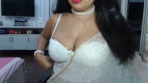 Snapshot of indianrads9 chatting on 04-19-26, 04:50 Radha online show from 04-19-26, 04:50