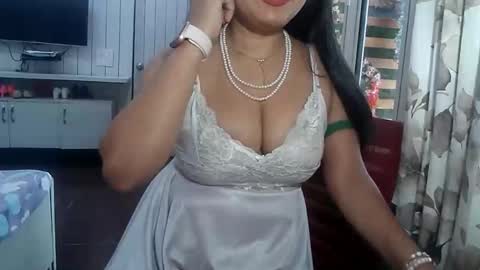 Snapshot of indianrads9 chatting on 05-10-26, 07:46 Radha online show from 05-10-26, 07:46