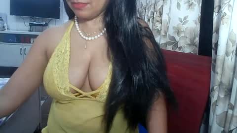 Snapshot of indianrads9 chatting on 06-11-26, 08:51 Radha online show from 06-11-26, 08:51