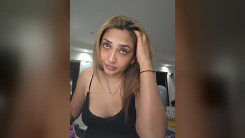 Yazmin online show from 04-15-26, 10:21