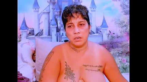 Snapshot of indianroxy07 chatting on 02-14-25, 06:45 roxy online show from 02-14-25, 06:45