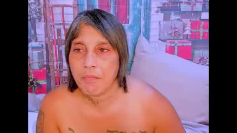 indianroxy27 online show from 12-04-25, 12:14