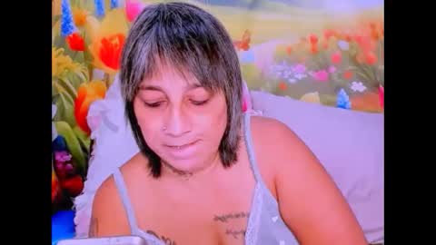 indianroxy27 online show from 02-15-26, 07:51