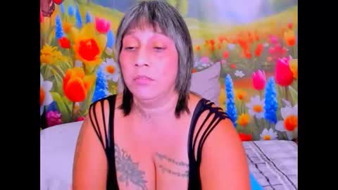 indianroxy27 online show from 04-14-26, 07:09