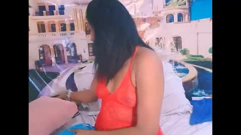 Snapshot of indiansexysmyle chatting on 10-28-25, 02:53 Azi online show from 10-28-25, 02:53