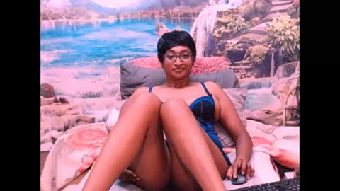 Snapshot of indianspicy69 chatting on 01-31-25, 08:11 Shreya online show from 01-31-25, 08:11