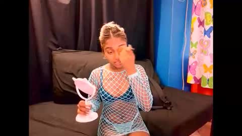 Snapshot of indiansumaya29 chatting on 02-12-26, 06:08 indiansumaya29 online show from 02-12-26, 06:08