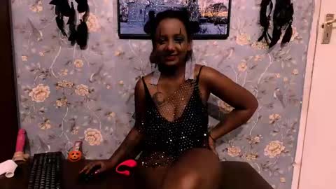 tina online show from 10-31-25, 09:32