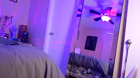 Indigo Bay online show from 12-23-25, 01:58