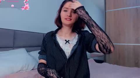 Kira online show from 10-06-25, 04:10